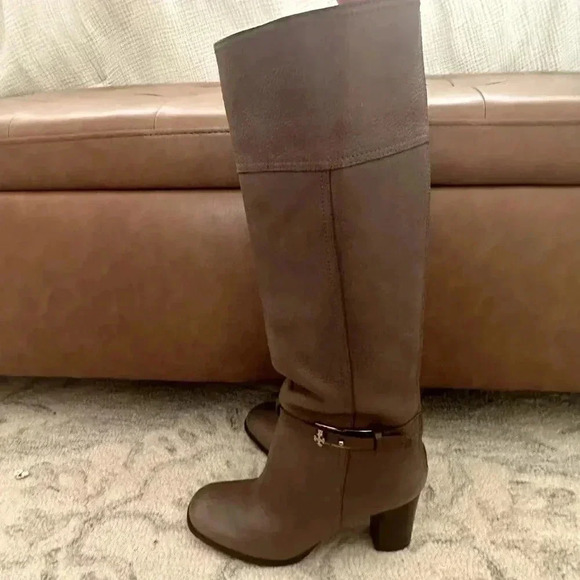 Tory Burch Jenna Zip Back knee-high boots Grey/Taupe Pebbled Leather Size 8 EUC - Picture 13 of 16